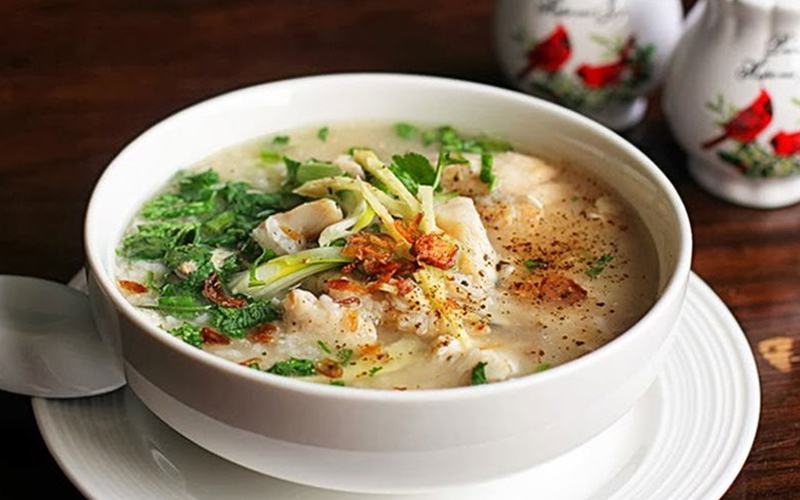 Cháo cá chạch nấu bông hẹ