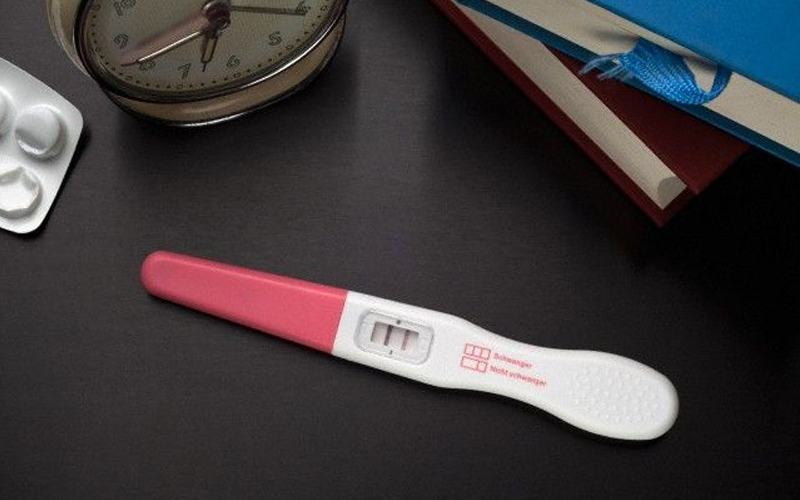 Cách sử dụng que thử rụng trứng