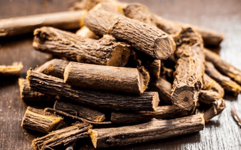 Thân cam thảo sấy khô là vị thuốc Đông y có tính giải nhiệt rất tốt
