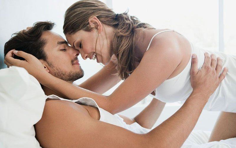 Nếu bạn quan hệ tình dục, cần thực hiện các biện pháp an toàn để hạn chế các rủi ro