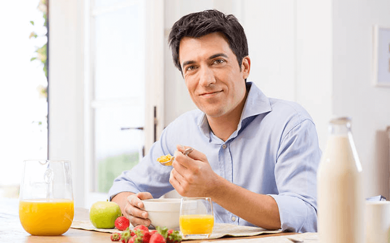 Hạn chế sử dụng các chất kích thích như rượu bia, thuốc lá hay các loại đồ uống có cồn khác