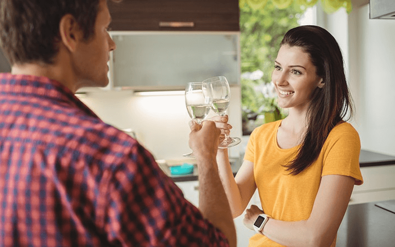 Sau một trận cãi vã, làm hòa lúc này cả 2 đã hiểu nhau nhiều hơn và thường có xu hướng gần gũi và muốn quan hệ