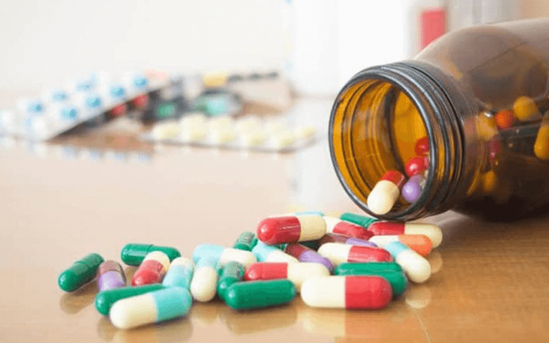 Điều trị nội khoa sử dụng thuốc