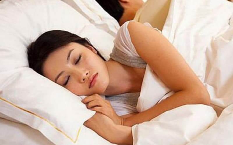 Sau khi quan hệ con gái bị mệt